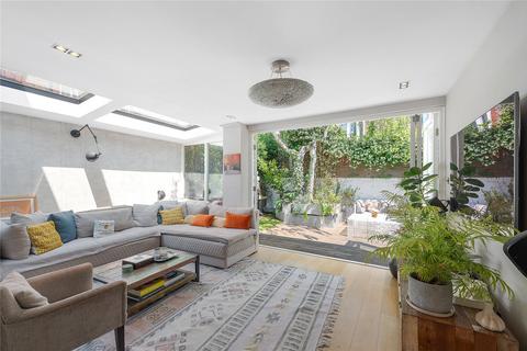 5 bed property, in Chiddingstone Street, £3,200,000