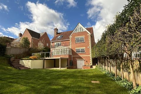 6 bed property, in Yarnells Hill, £2,250,000