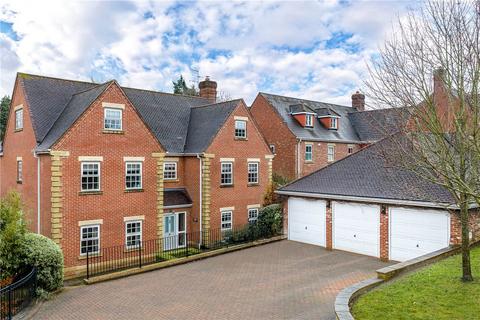 6 bed property, in Yarnells Hill, £2,250,000