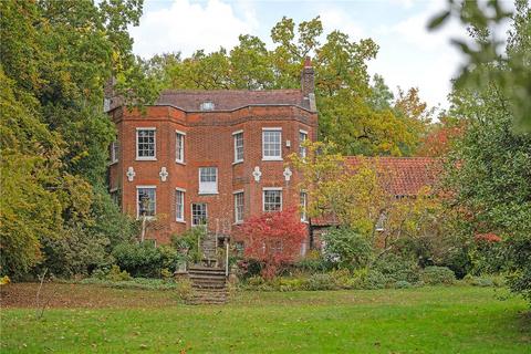 5 bed property, in Wise Lane, £3,500,000