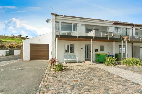 4 bed property, in Cae Du Village, £595,000