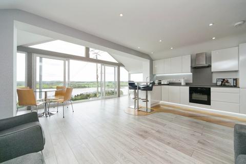 2 bed property, in Helen Terrace, £275,000