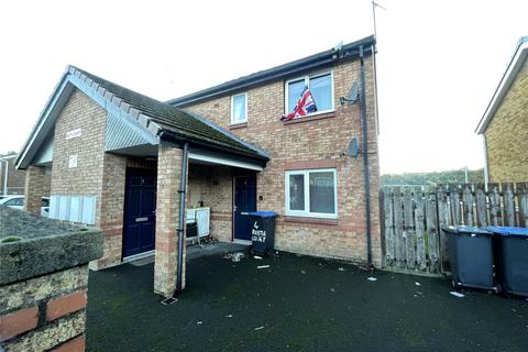1 bed property, in Charlaw Close, £45,000