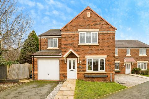 4 bed property, in Llys Garmon, £280,000