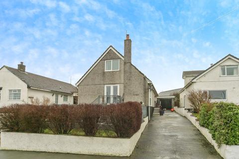 4 bed property, in Rhydwyn, £295,000