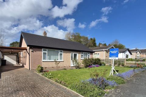 3 bed property, in Cilgwyn, £300,000