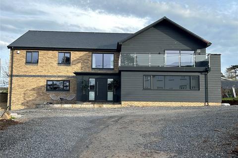 4 bed property, in Benllech, £850,000