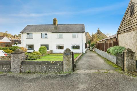 3 bed property, in Criccieth, £280,250