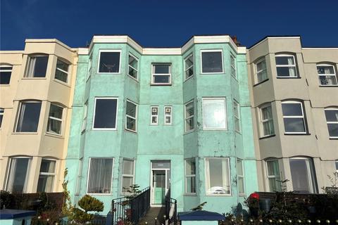 1 bed property, in West End Parade, £88,000