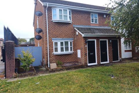2 bed property, in Hunts Cross Avenue, £100,000