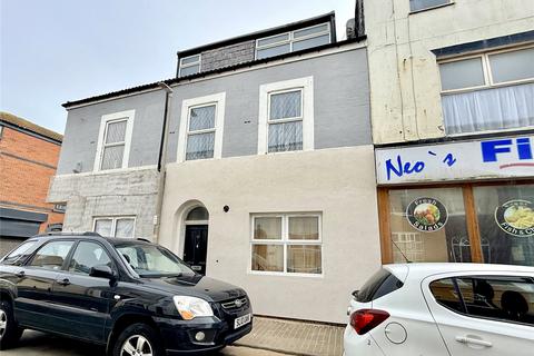 7 bed property, in Yorkshire Street, £120,000