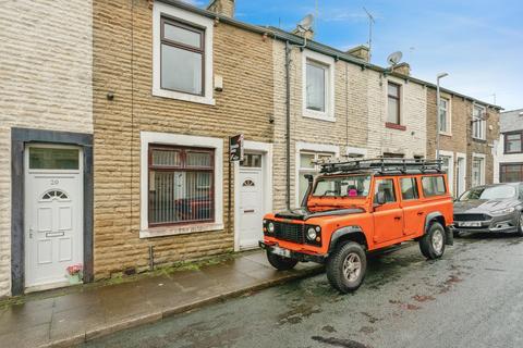 2 bed property, in Harley Street, £70,000