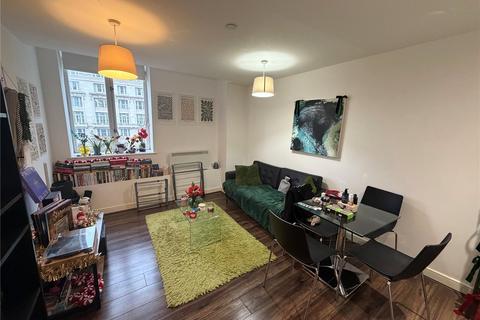 1 bed property, in The Strand, £100,000