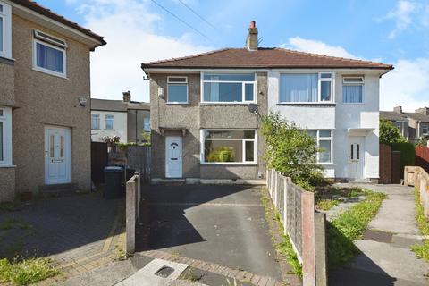 3 bed property, in Bateman Grove, £165,000