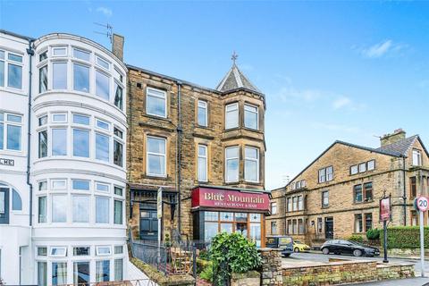 3 bed property, in Marine Road East, £165,000