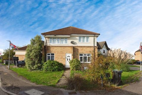 2 bed property, in Charleston Avenue, £150,000