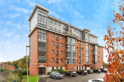 1 bed property, in Central Way, £105,000