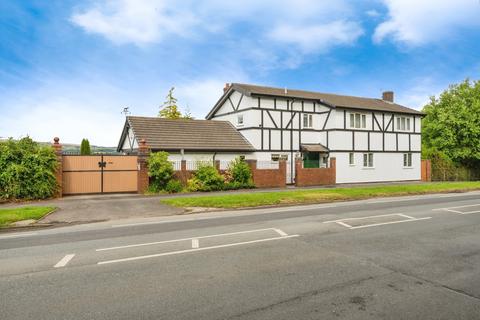 4 bed property, in Chorley Road, £570,000