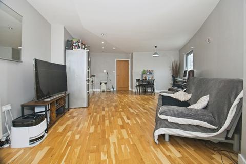 2 bed property, in Altolusso, £169,995