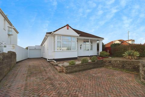 3 bed property, in Badminton Road, £475,000