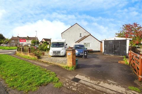 3 bed property, in Blackhorse Road, £325,000