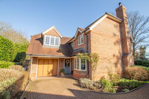4 bed property, in Croft Drive, £1,250,000