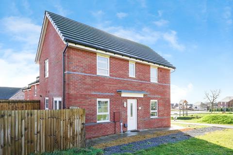 3 bed property, in Cooke Way, £240,000