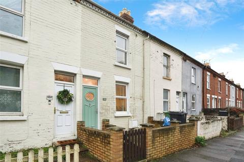 2 bed property, in Stroud Road, £200,000
