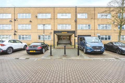 1 bed property, in North Tenth Street, £95,000