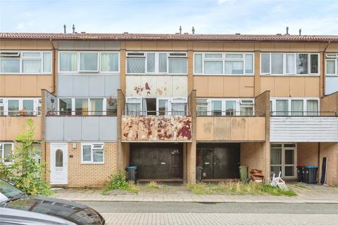 3 bed property, in Penryn Avenue, £290,000