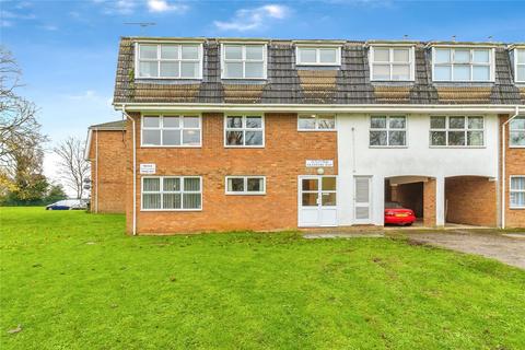 2 bed property, in Grasmere Way, £150,000