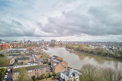 4 bed property, in Lord Napier Place, £1,465,000