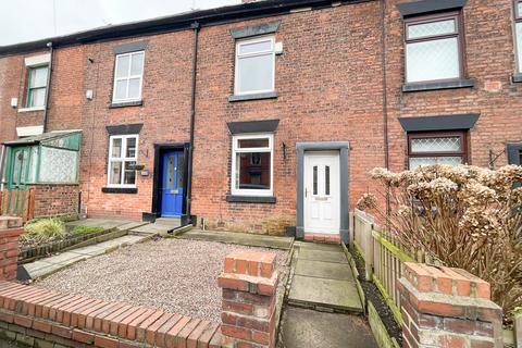 2 bed property, in Hyde Road, £190,000