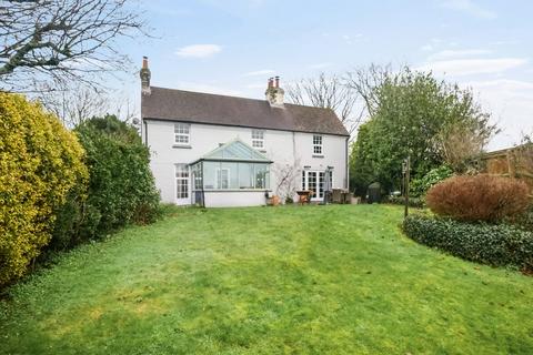 5 bed property, in Heckford Road, £765,000