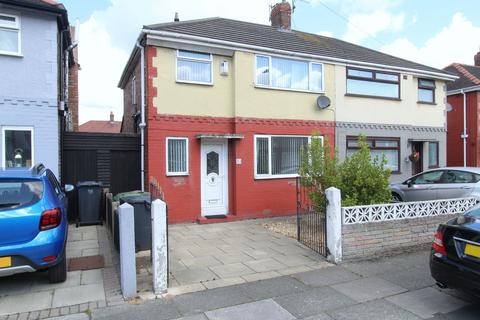 3 bed property, in Marina Crescent, £130,000