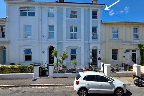 10 bed property, in Babbacombe, £662,000