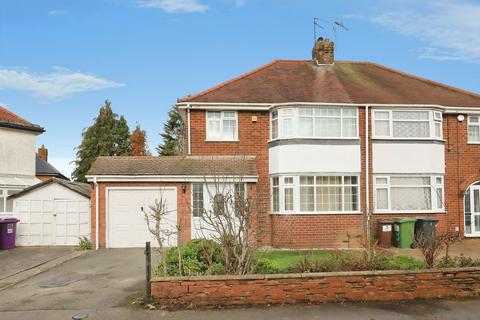 3 bed property, in Belvedere Avenue, £300,000