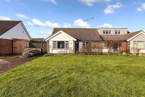 3 bed property, in Highdown Drive, £330,000