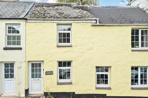 2 bed property, in Newbridge Hill, £174,900