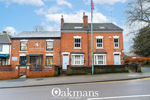 4 bed property, in Kidderminster Road, £250,000