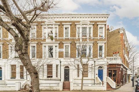 Studio, in Lakeside Road, £185,000