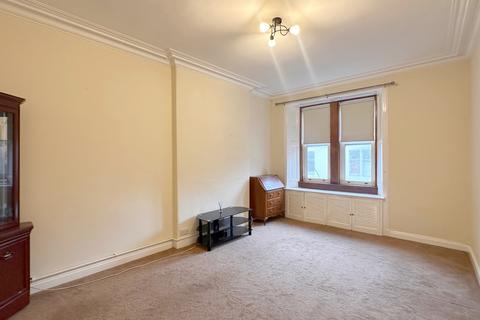 1 bed property, in High Street, £84,950
