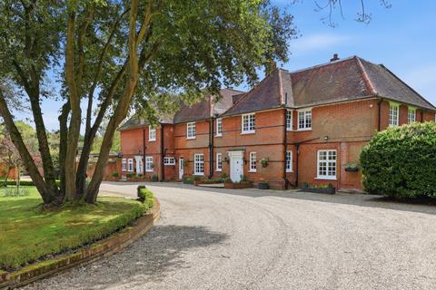 6 bed property, in Beggar Hill, £4,700,000