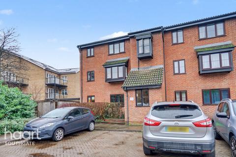 Studio, in Tempsford Close, £195,000