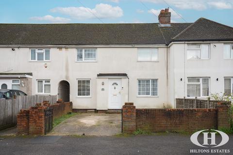 3 bed property, in North Road, £590,000