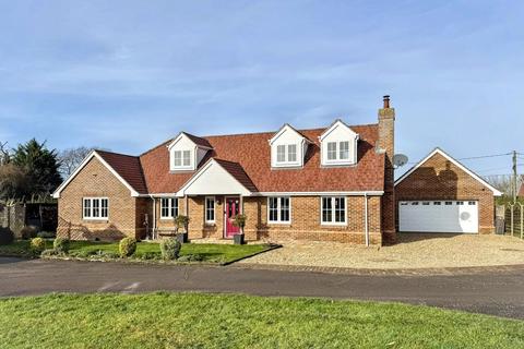 5 bed property, in Foundry Corner, £625,000