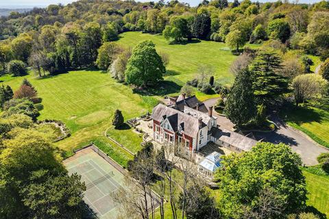 6 bed property, in Tupwood Lane, £3,500,000