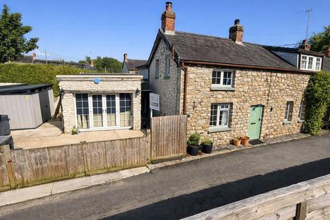 4 bed property, in St. Clears, £350,000