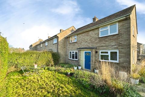 3 bed property, in Fosseway Crescent, £270,000