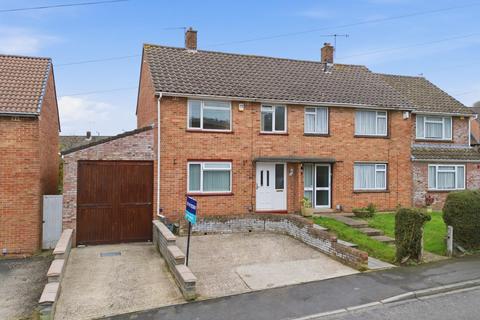 3 bed property, in Bearbridge Road, £325,000
